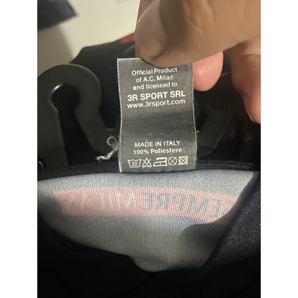 AC Milan 22 / 23 Raphael Leao Official Fan Jersey - Picture 6 of 6